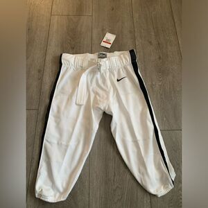 Nike men’s football pants NWT color white and black
